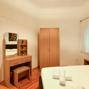 thessaloniki-center-comfortable-apartment.hotels-of-thessaloniki.com/