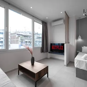 wall-street-apartments-the-luxury-suites.hotels-of-thessaloniki.com/